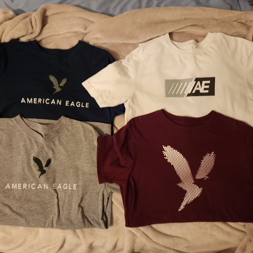 4 XS American Eagle tshirts